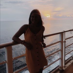 Meet your Posher, Olivia